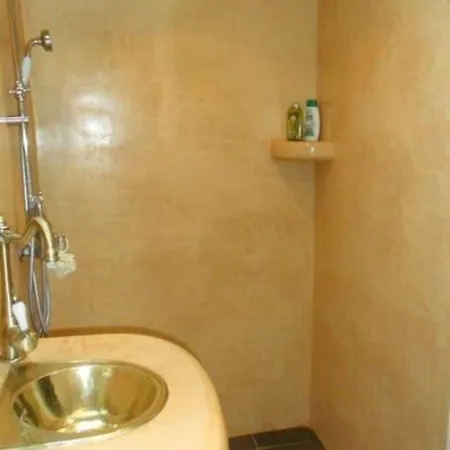 Ceps Cottage Sleeps 6 With Free Wifi Near The River Roquebrun Exterior photo