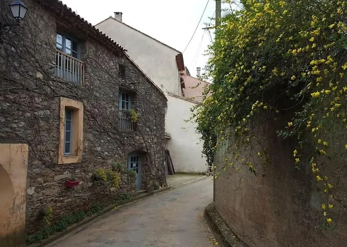 Ceps Cottage Sleeps 6 With Free Wifi Near The River