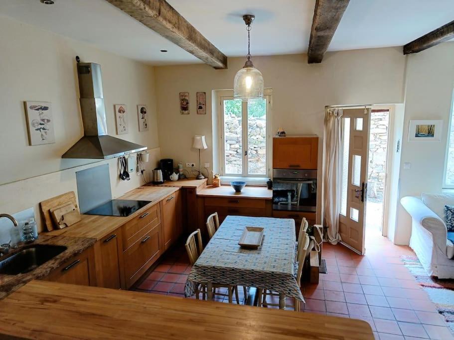 Ceps Sleeps 6 With Free Wifi Near The River Roquebrun