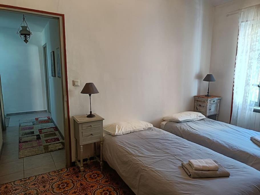 Holiday home Ceps Sleeps 6 With Free Wifi Near The River