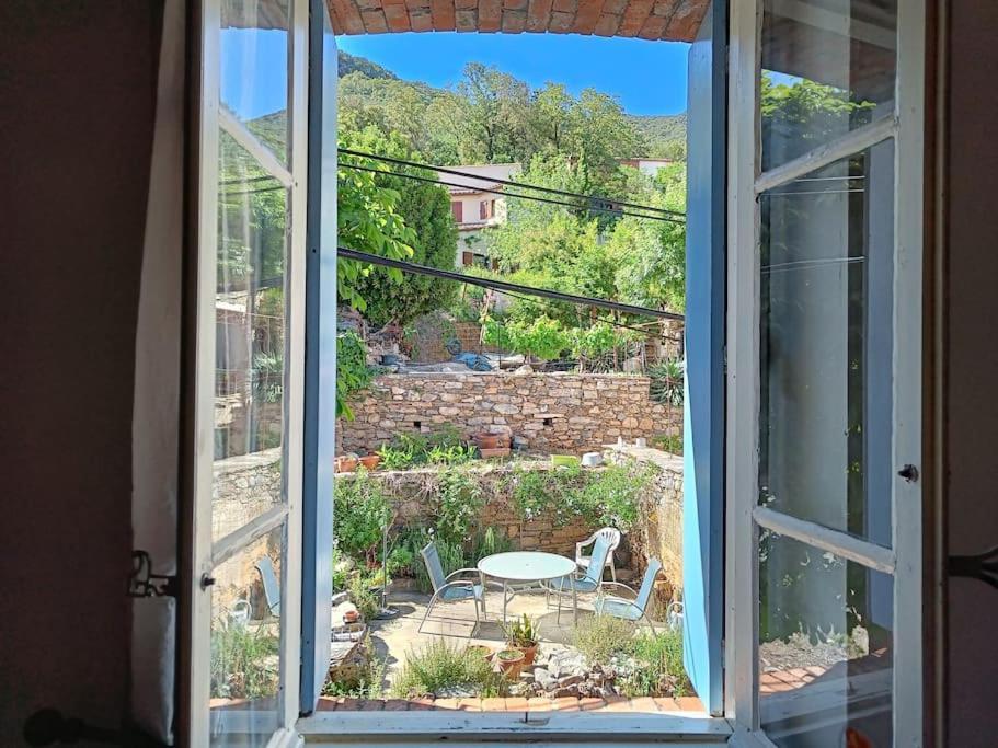 Ceps Sleeps 6 With Free Wifi Near The River Holiday home Roquebrun